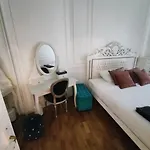 Cosy Flat 8E Champs-Elysees